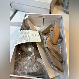 Elegant Gray Women's Sandals